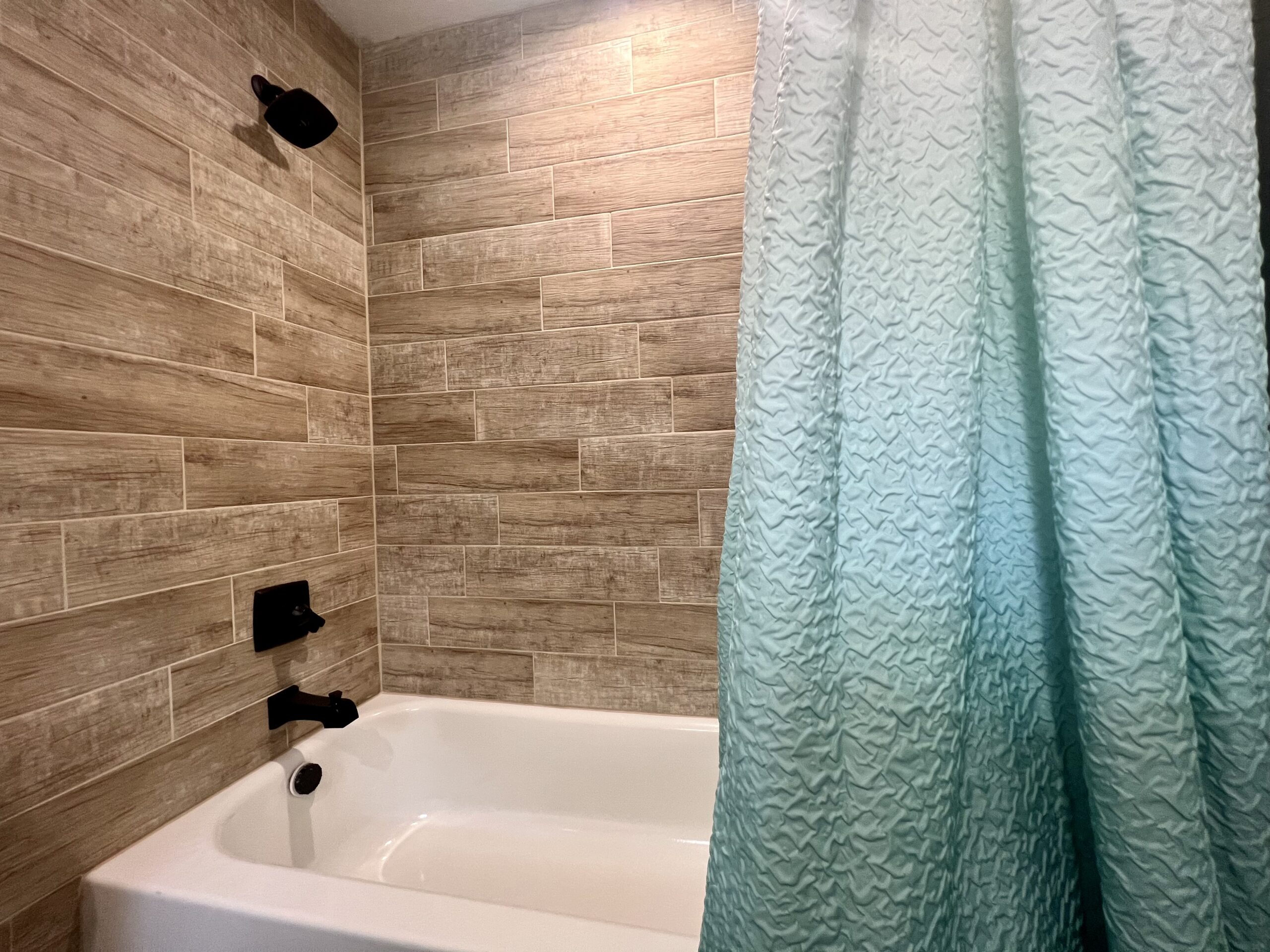 Cabin 5 tub shower